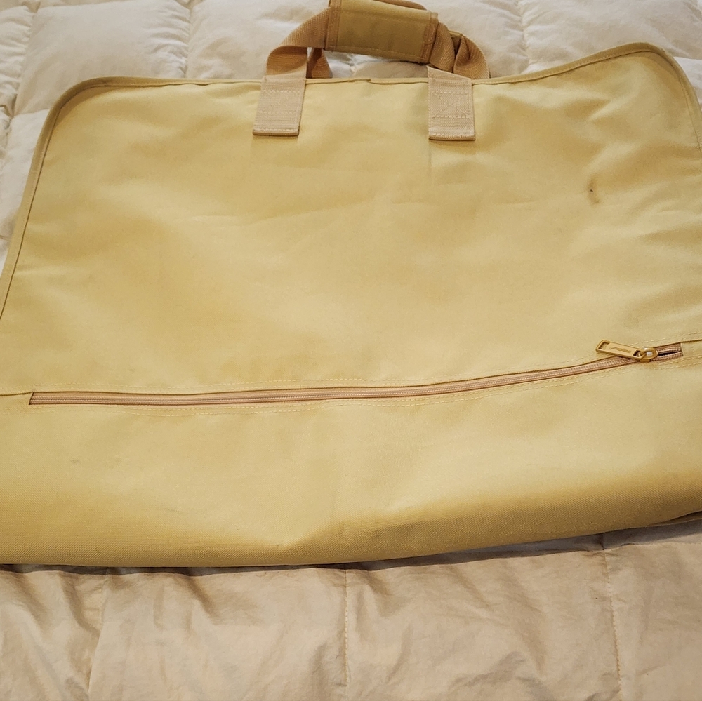 Wally Bags 40 Yellow Deluxe Garment Bag - Picture 2 of 9